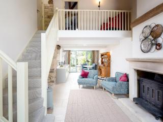 The Hall - Uk32690 - 3