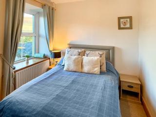 Farm Cottage - 2