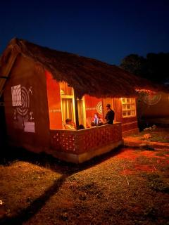 Prabancha Ethnic & Earthen Villa Resorts - Māgadi - 9