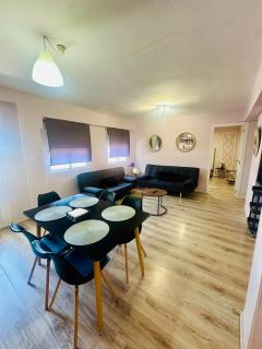 Imperium Apartamentos Centro Parking Gratis - 9