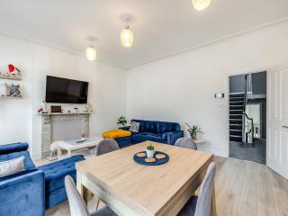 Blue Belgrave - Torquay - 8