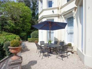 Longcroft House - 9