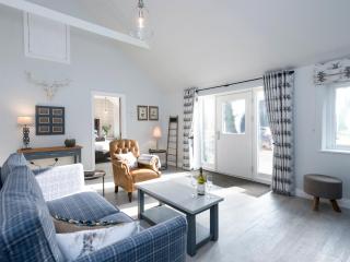 The Cowshed - Uk10354 - 1