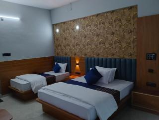varadan guest house - 1