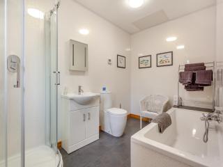 Single Malt Cottage, - Geary - 2