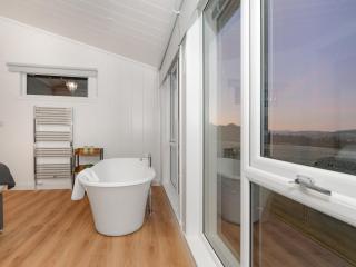 Glencoe Luxury Lodge - Erskine - 3