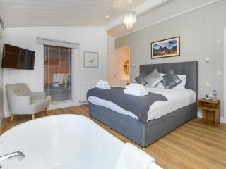 Glencoe Luxury Lodge - Erskine - 4