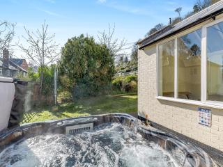 The Cottage-Uk37339 - Montgomery - 0