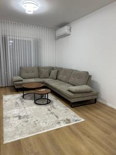 Skyline Apartment 3 - 8