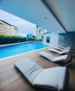 Relaxing 1BR condo with Pool and Balcony in Makati - Manila - 4