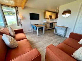 Bright & Modern Chalet, Moments From The Beach - Westward Ho - 8
