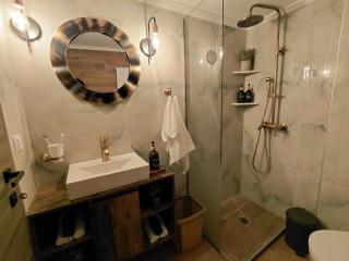 Simply Like Home - 7