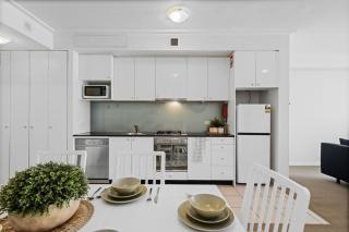 Spacious Modern Apt for 6 Next to Darling Harbour - Sydney - 5