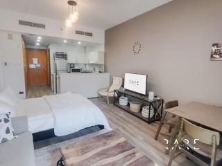 Rare Holiday Homes - Near The Lake - Lago Vista B - Dubai Production City - IMPZ - R2112 - Dubai - 8