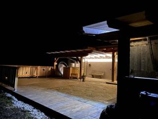 Chicken coop with private spa - 2