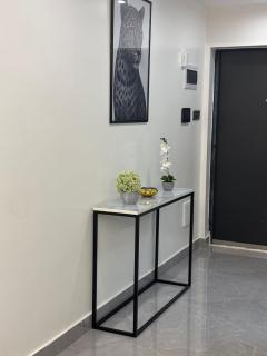 New! Luxury Apartment Riara road Heated pool & Fully fitted Gym - 4