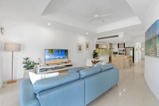 Blanco at Island Views—Beautiful Beachfront Living - Palm Cove - 0