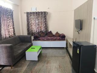 Townhouse Kurnool Bus Terminal Formerly Hotel Lakshmi Pride - Kurnool - 4