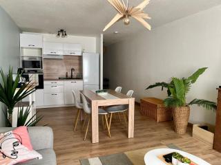 Confort & style dans ce joli appartement de 44 m2, chambre séparée, PLEIN CENTRE de Dole - Dole - 9
