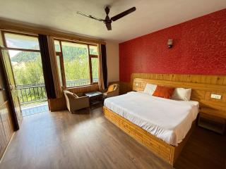 The Northwood Cottages Manali, Mountain View with balcony, near mall road, manali - 4