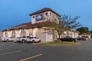 Baymont by Wyndham Batavia - Darien Lake - Batavia - 3