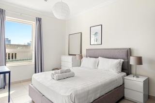 Elegant 1-Bedroom Apartment in Dubai Marina - 1