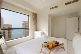 Upgraded 1BHK with Stunning Marina Views - 8