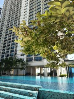 Cozy Haven Middlemist's Red Suite at Trefoil - Shah Alam - 1