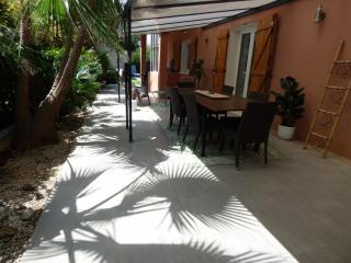 Villa climatisée avec jardin, BBQ, piscine et parking - 5