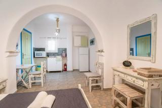 Green Retreat Studios - - 7