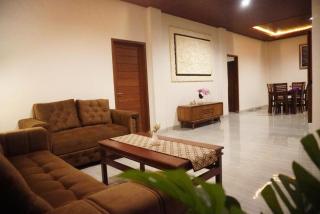 Dee Guest House - 9