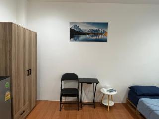 mom's home - 8
