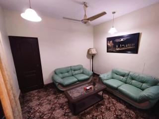 Hilltop Totel - 1