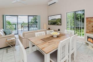 Mountain views, Indoor Fireplace, Pet friendly - Coolum - 9