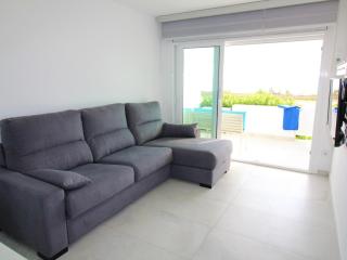 MEDA CHICA Acogedor estudio con terraza soleada y vistas al mar. - ES-258-33 - 2