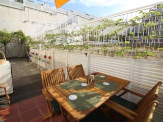 Apartamento moderno, cerca de playa Les Tonyines, piscina comunitaria, terraza y WiFi - ES-228-141 - Llança - 0