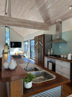 White Pebble - stylishly curated 4 bedroom home - Quindalup - 5