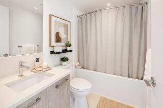 Sunny 2 Bedroom Unit in Walkable East Vancouver - Vancouver - 1