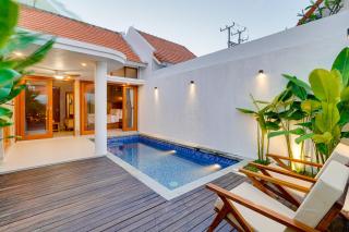 BRAND NEW! Honeymoon Villa Sandat LaLuxe A6 Sanur - 2