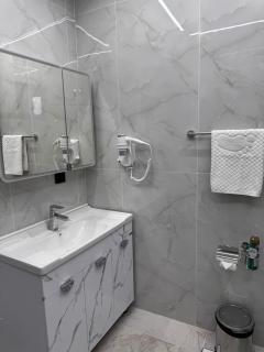 Kausar Hotel - Bishkek - 3