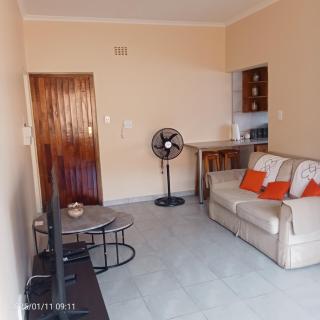 Turning Point Haven Esther Park Cottage - Kempton Park - 3