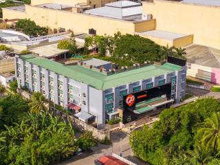 Go Hotels Plus Bacolod - Newly Renovated - 4