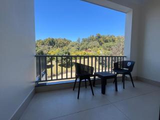 GOOSENECK HOTEL and RESTAURANTS - 4