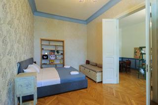 1BR Apartment w balcony on Rustaveli Avenue - Tbilisi - 0