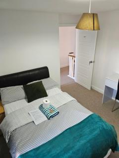 Stay in Doubleroom with professionals, Neat, Cosy - Dartford Central - Dartford - 9
