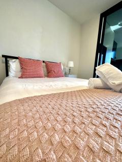 Cozy Apartment with Balcony - Melbourne - 5