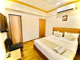 Hotel ABC Satellite Prahlad Nagar - Ahmedabad - 4