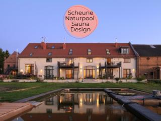 Landloft Linum - Ausgebaute Scheune mit Aussicht, Naturpool, Kamin, Sauna, Luxusausbau, handverlesene MidCentury Möbel & Kunst - Fehrbellin - 0
