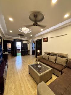 Urban Oasis - Stay Near Expo - Greater Noida - 7