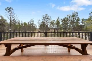 Spacious Barossa Retreat with Balcony Views - Tanunda - 3